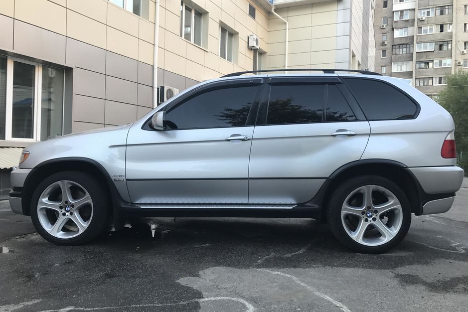 Продам BMW X5 2003 года в Харькове