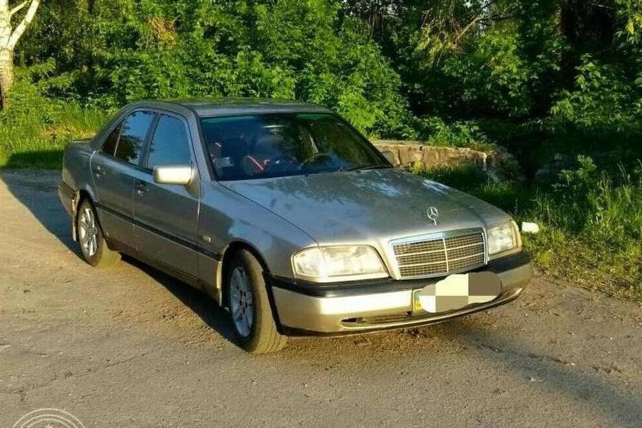 Продам Mercedes-Benz C-Class 1996 года в г. Ромны, Сумская область