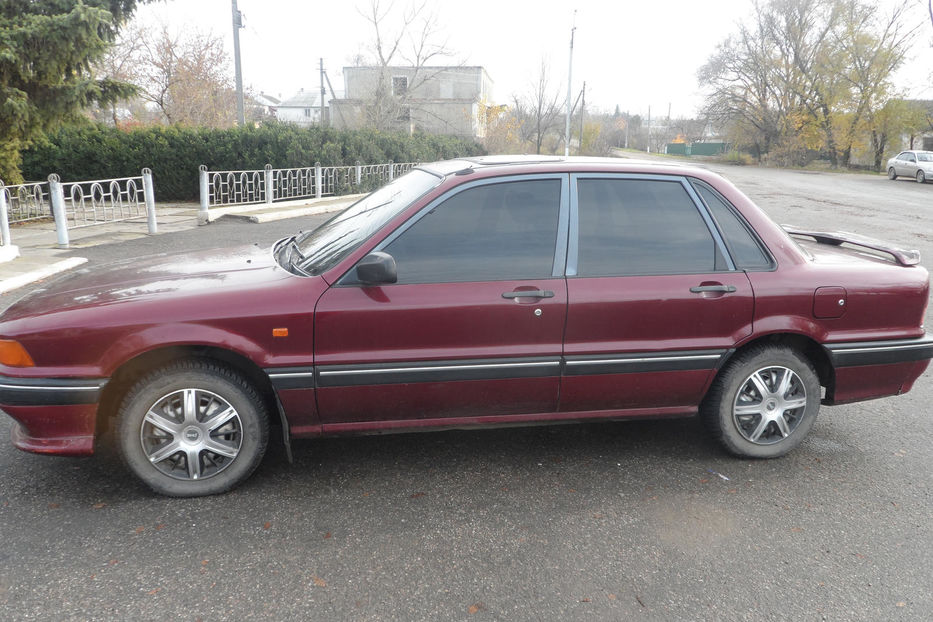 Продам Mitsubishi Galant Тонирование стекол 1991 года в Одессе