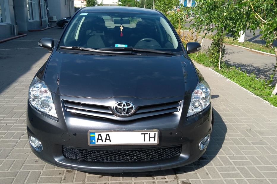 Продам Toyota Auris Toyota Auris Prestige 2012 года в Киеве