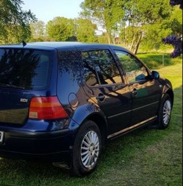 Продам Volkswagen Golf IV 2001 года в Киеве