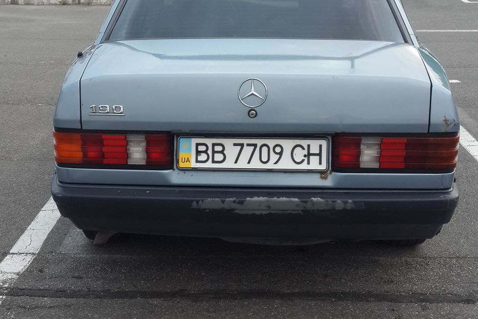 Продам Mercedes-Benz C-Class 1985 года в Киеве