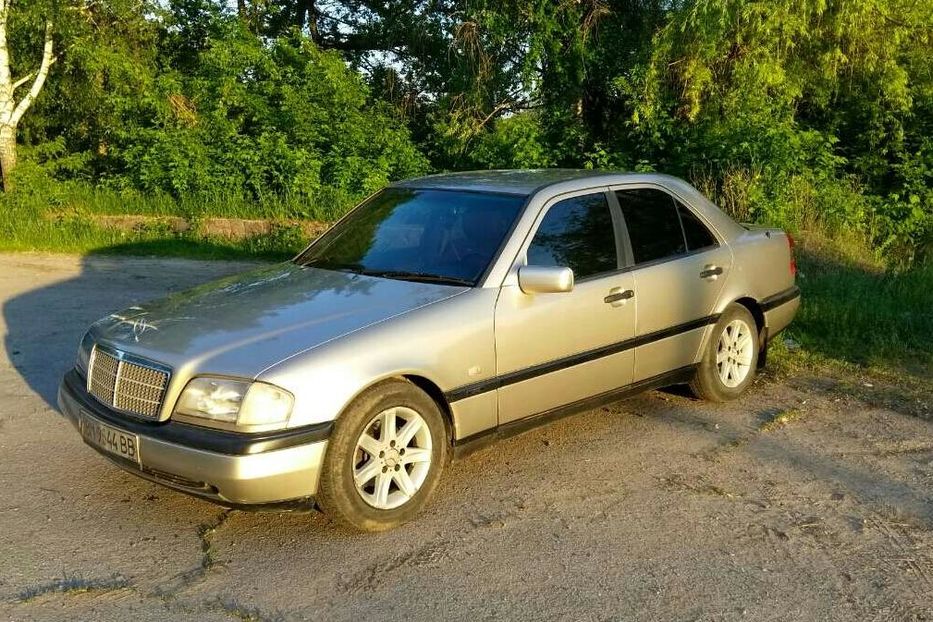 Продам Mercedes-Benz C-Class 1996 года в г. Ромны, Сумская область