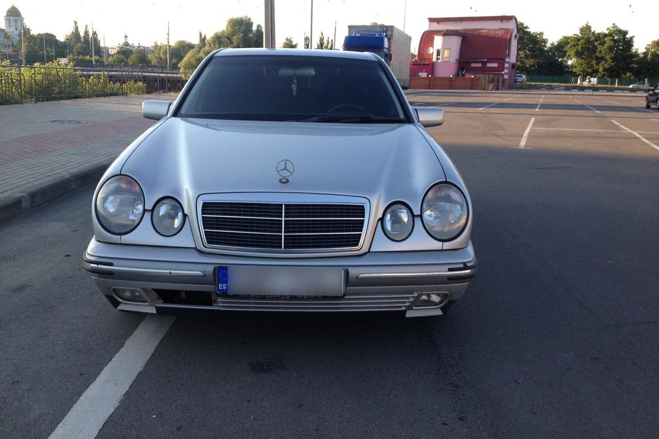 Продам Mercedes-Benz E-Class  W210 1999 года в Сумах