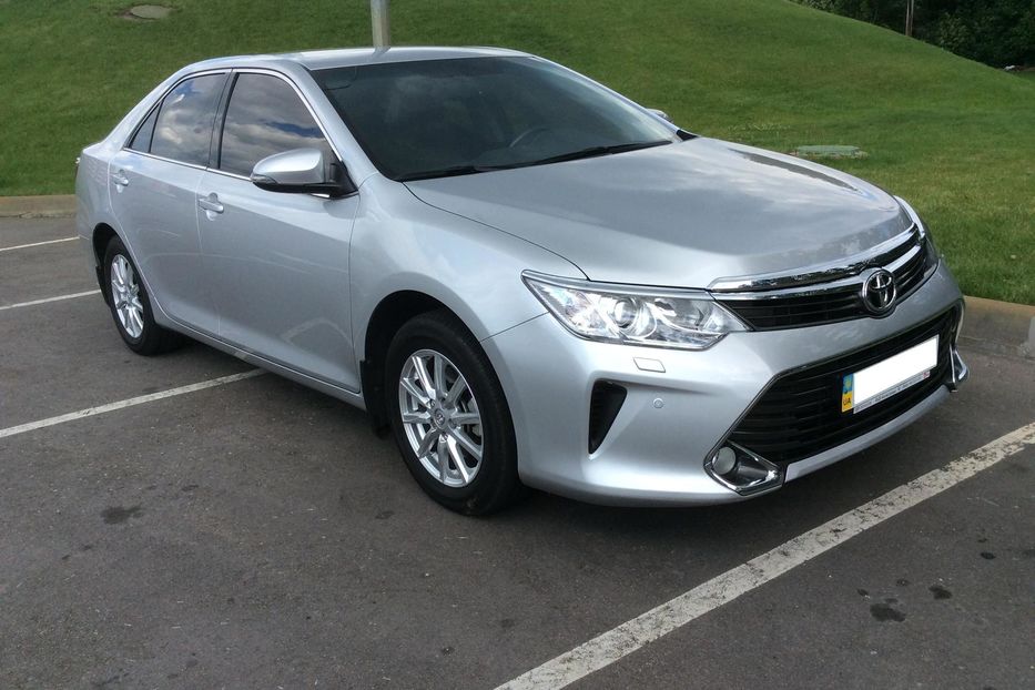Продам Toyota Camry комфорт 2014 года в Киеве