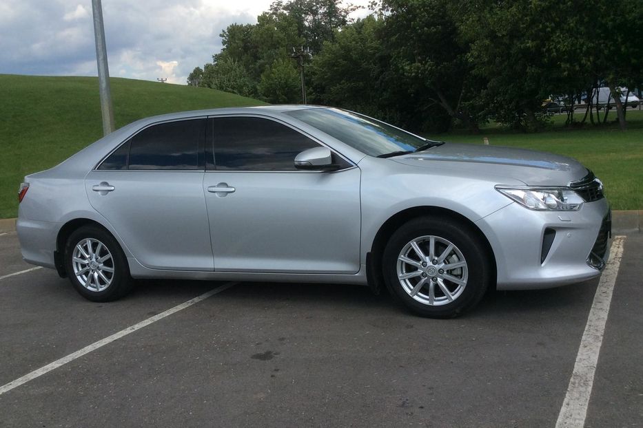 Продам Toyota Camry комфорт 2014 года в Киеве