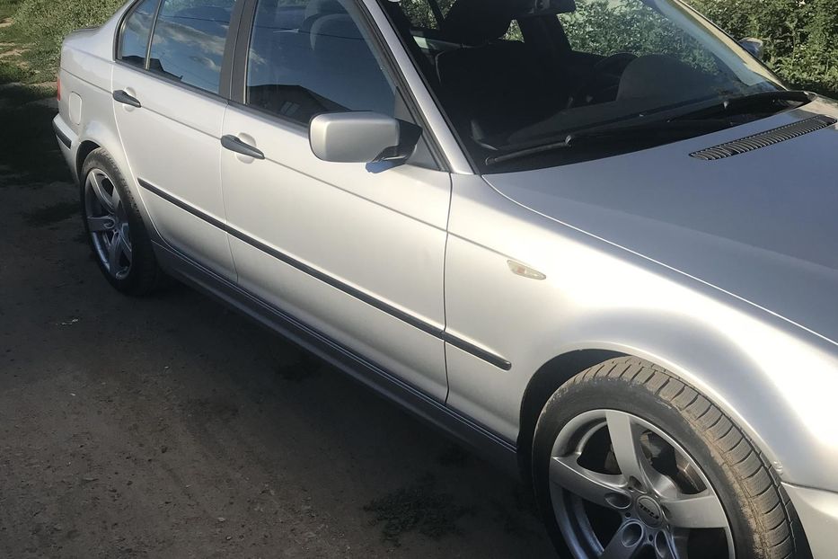 Продам BMW 318 2003 года в Харькове