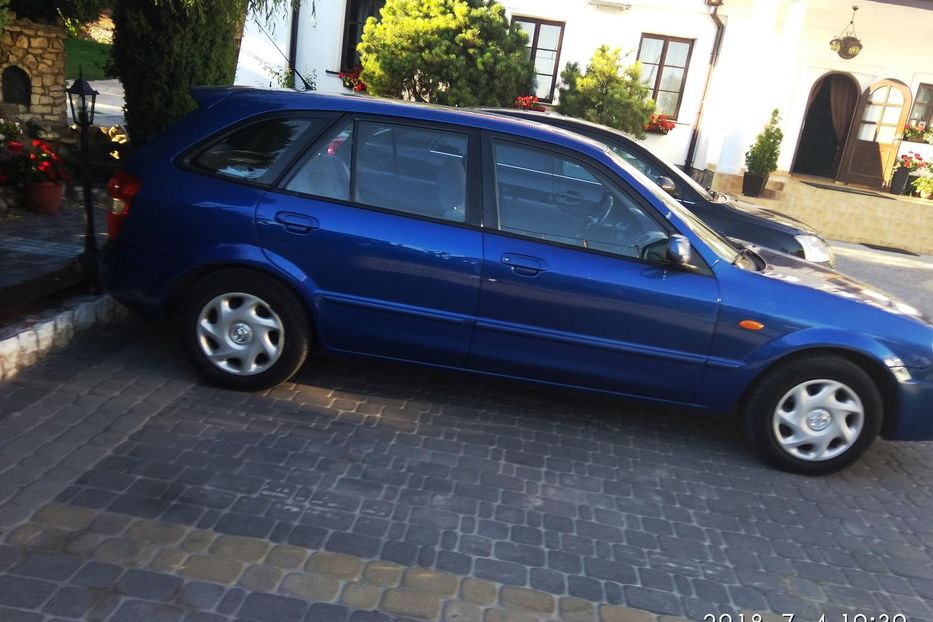 Продам Mazda 323 ГБО-4 2003 года в г. Ирпень, Киевская область