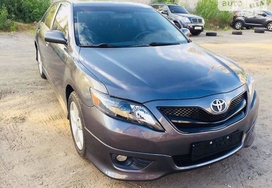 Продам Toyota Camry 2011 года в Киеве