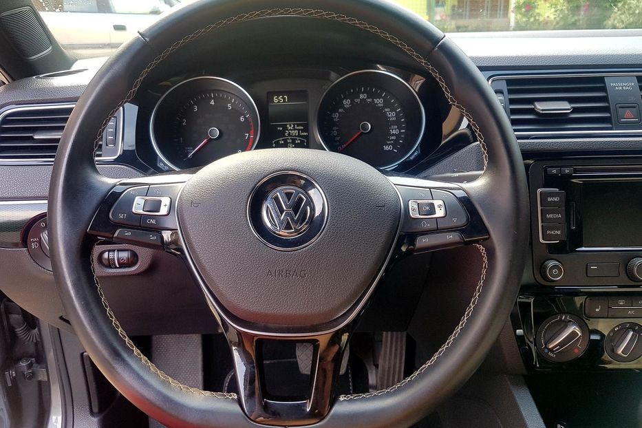 Продам Volkswagen Jetta sport 2015 года в Львове