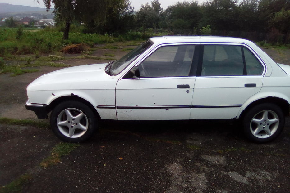 Продам BMW 324 1987 года в Черновцах
