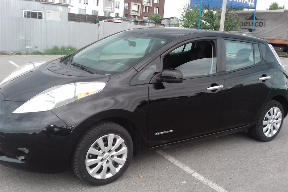 Продам Nissan Leaf s 2014 года в Киеве