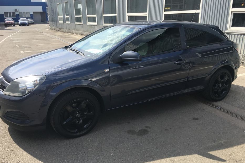 Продам Opel Astra H GTC 2008 года в Киеве