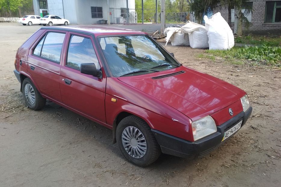 Продам Skoda Favorit 135L 1993 года в г. Кривой Рог, Днепропетровская область