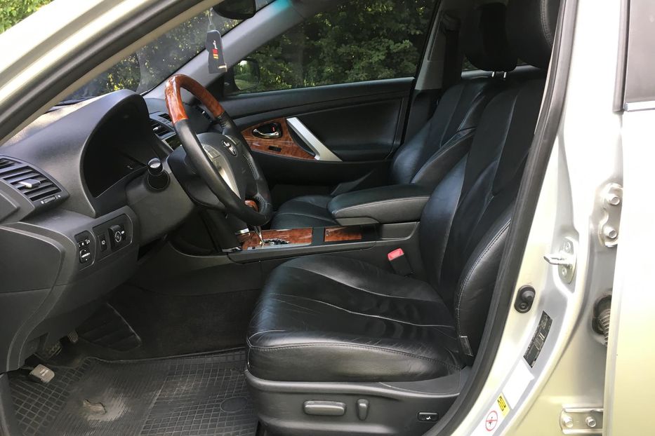 Продам Toyota Camry 2008 года в Киеве