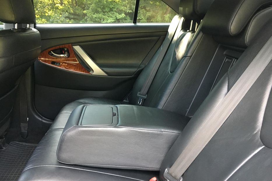 Продам Toyota Camry 2008 года в Киеве