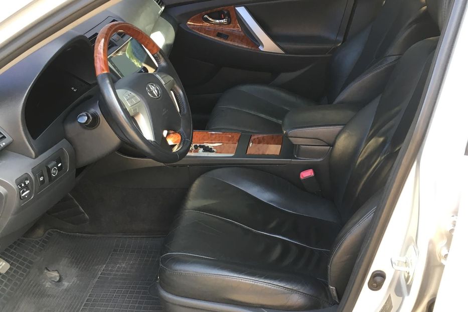 Продам Toyota Camry 2008 года в Киеве