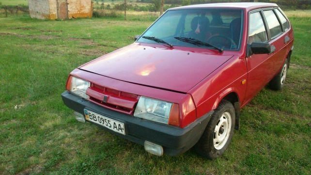 Продам ВАЗ 2109 Продам ВАЗ 2109 1989 года в г. Меловое, Луганская область