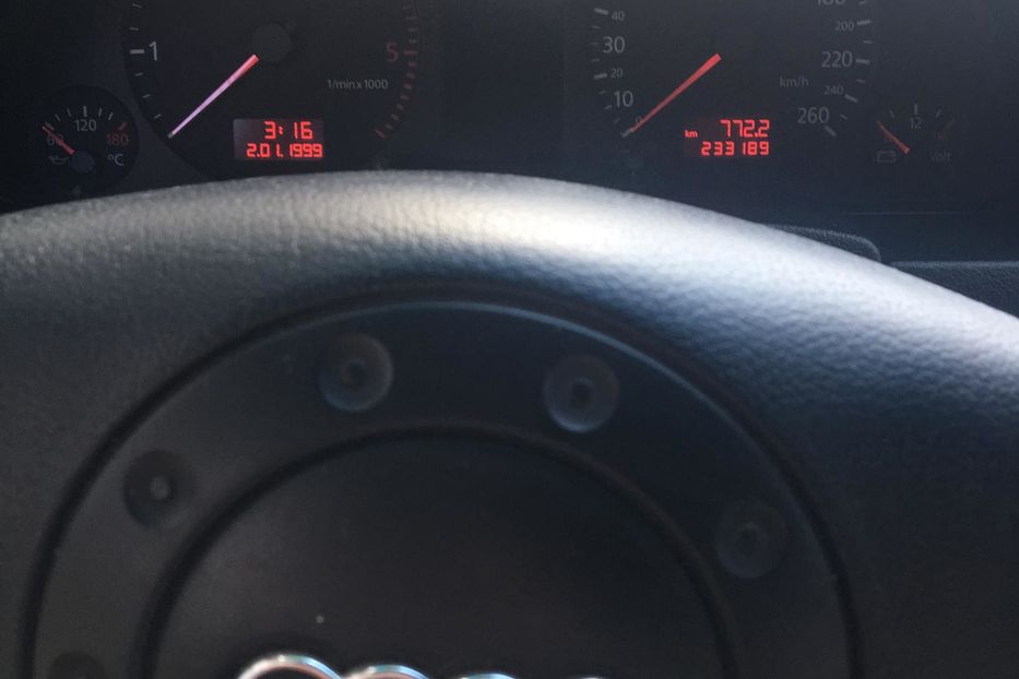 Продам Audi A6 C5 2002 года в Черновцах