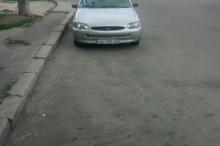 Продам Ford Escort у 1996 года в Киеве
