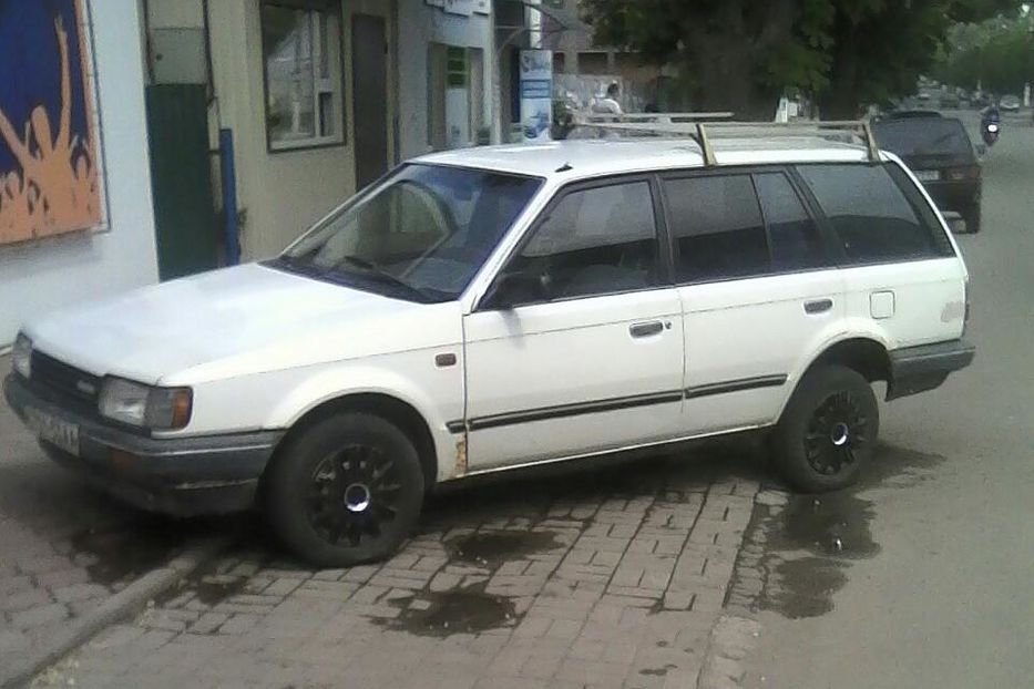 Продам Mazda 323 1987 года в г. Синельниково, Днепропетровская область