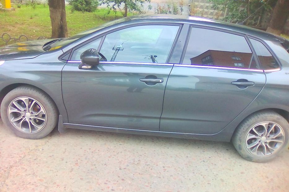 Продам Citroen C4 2013 года в Одессе