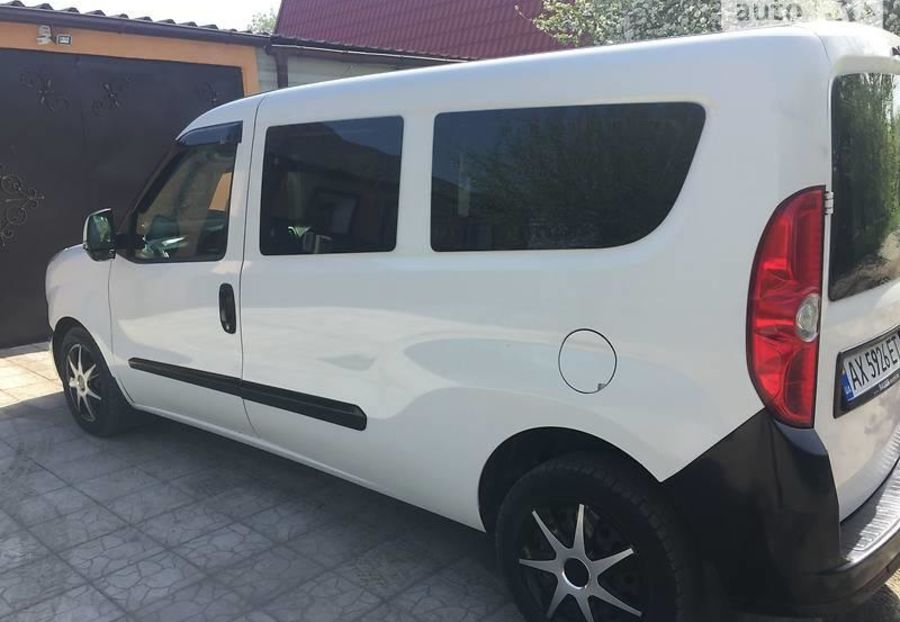 Продам Fiat Doblo пасс. 2010 года в Харькове