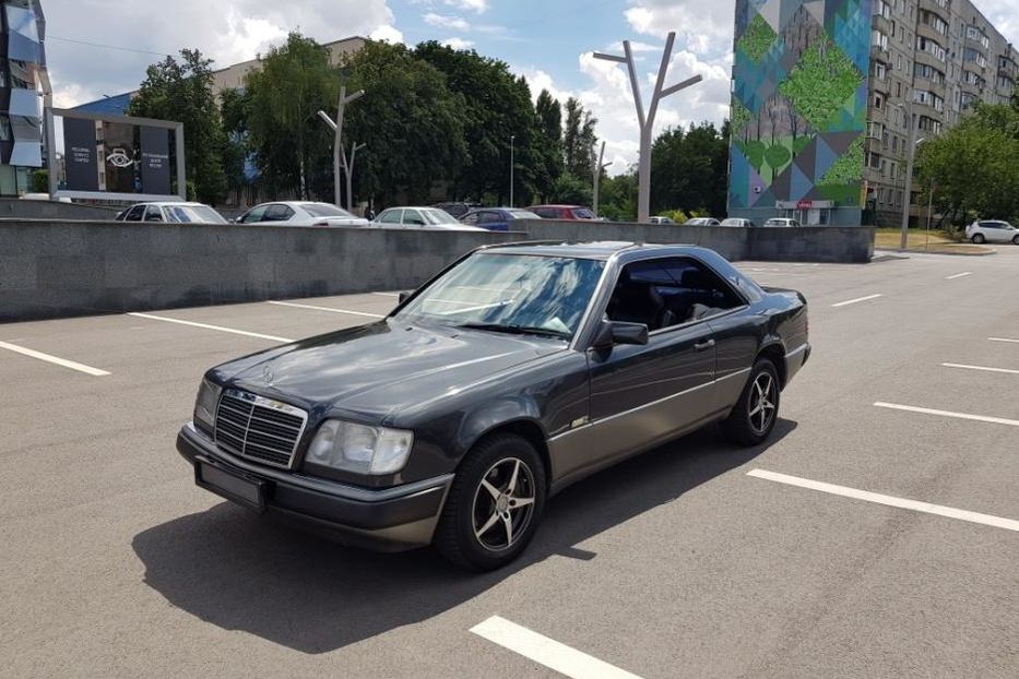 Продам Mercedes-Benz E-Class 1991 года в Харькове