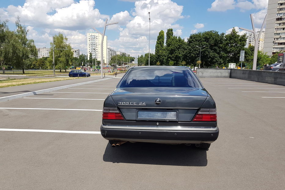 Продам Mercedes-Benz E-Class 1991 года в Харькове