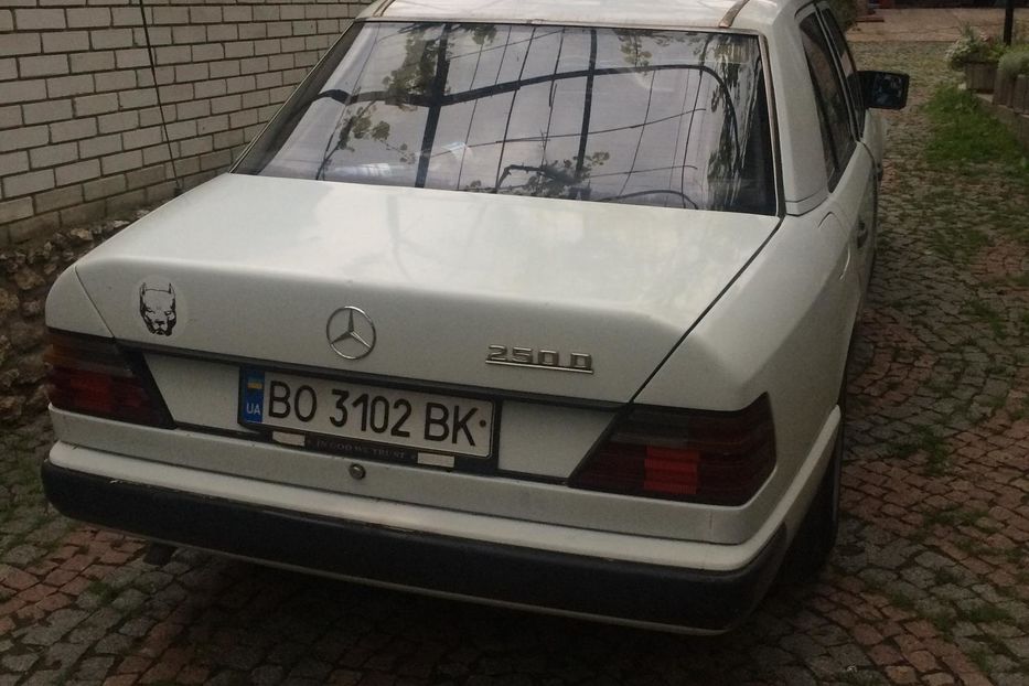 Продам Mercedes-Benz E-Class 1988 года в Тернополе