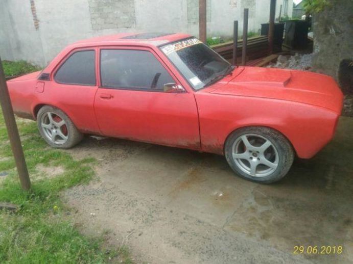 Продам Opel Ascona Opel ascona b 1981 года в г. Кузнецовск, Ровенская область