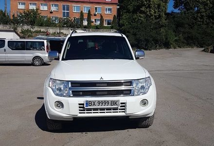 Продам Mitsubishi Pajero 2013 года в Хмельницком