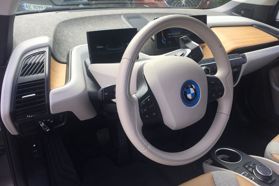 Продам BMW I3 Rex 2016 года в Днепре