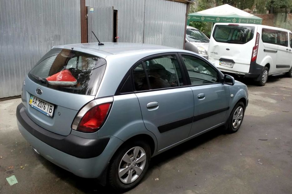 Продам Kia Rio 2008 года в Киеве