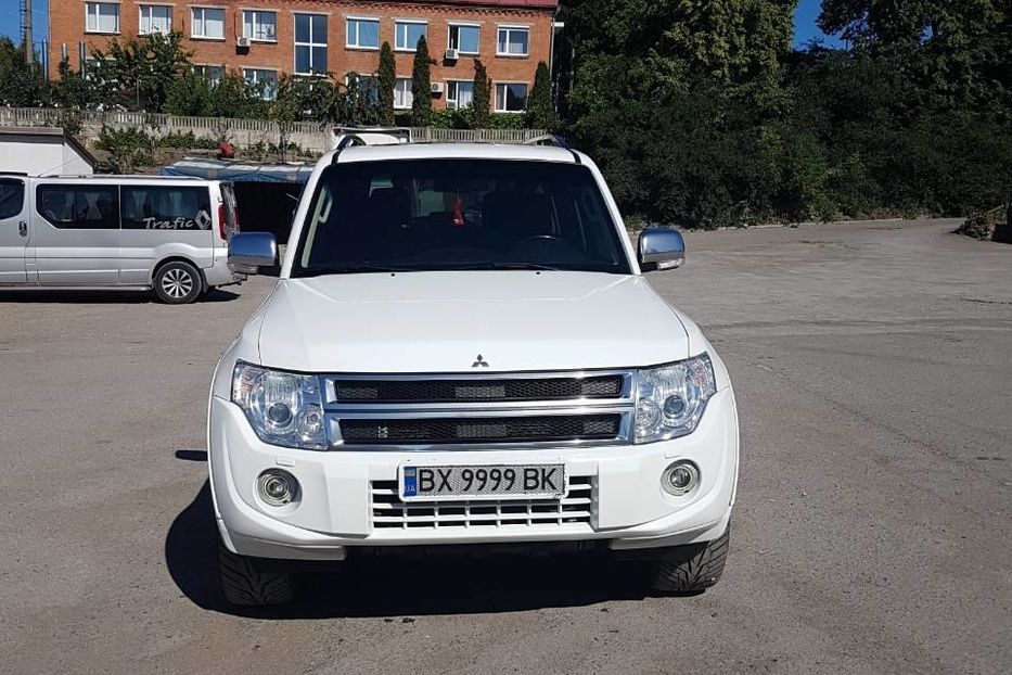 Продам Mitsubishi Pajero 2013 года в Хмельницком