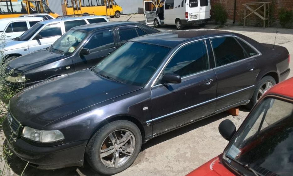 Продам Audi A8 1998 года в Сумах