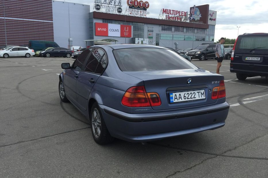 Продам BMW 318 2.0 TDI 2003 года в Киеве