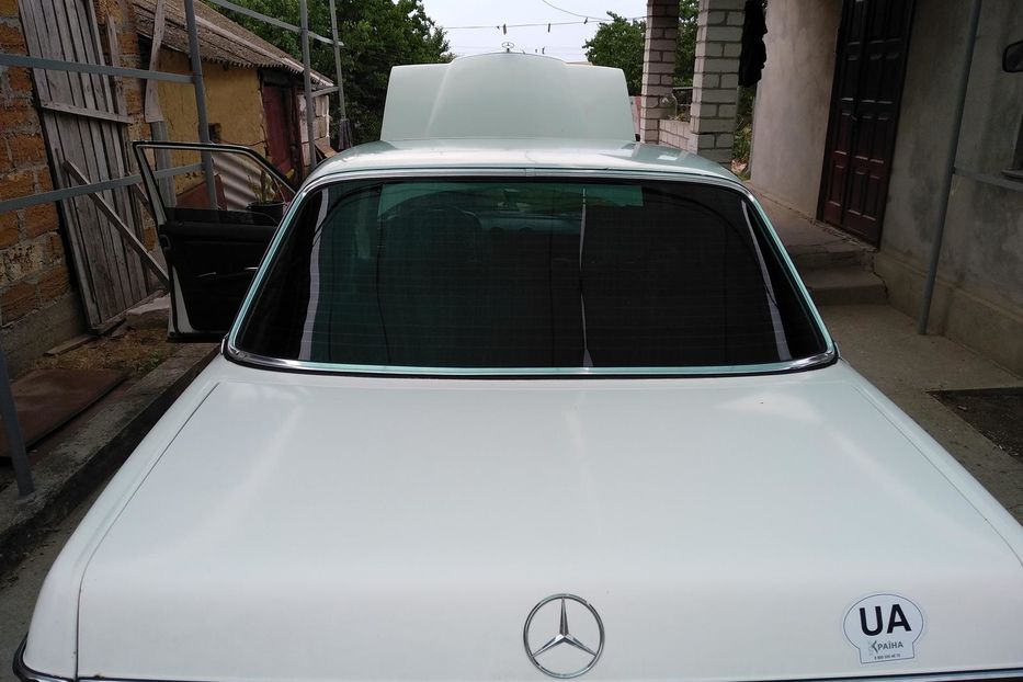 Продам Mercedes-Benz 200 1984 года в Одессе