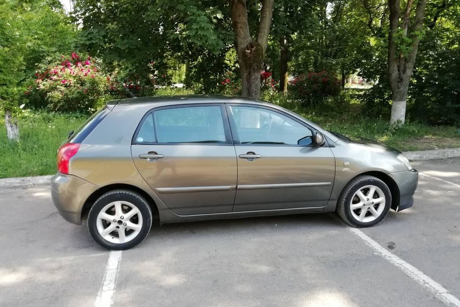 Продам Toyota Corolla E12 2002 года в Ужгороде