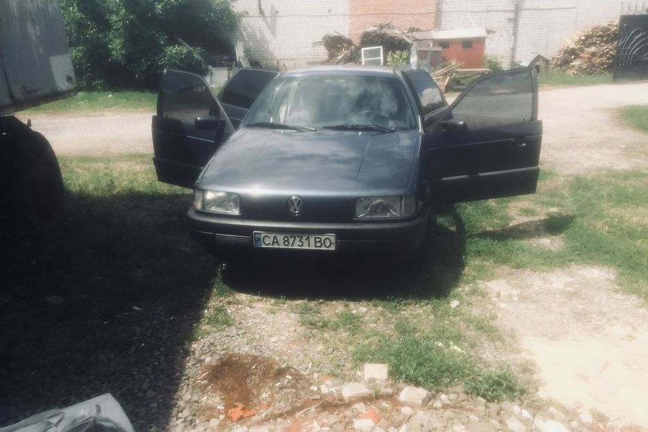 Продам Volkswagen Passat B3 1988 года в Черкассах