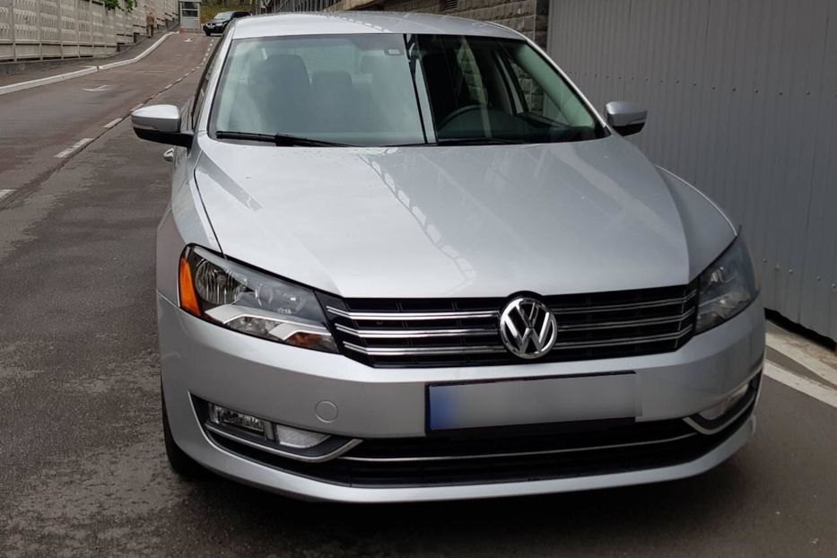 Продам Volkswagen Passat B7 2015 года в Киеве