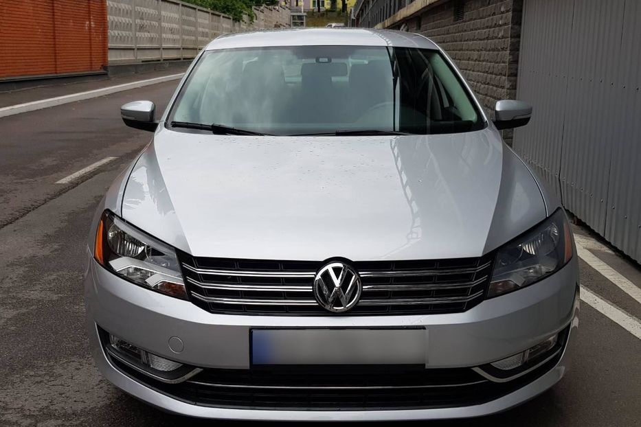 Продам Volkswagen Passat B7 2015 года в Киеве