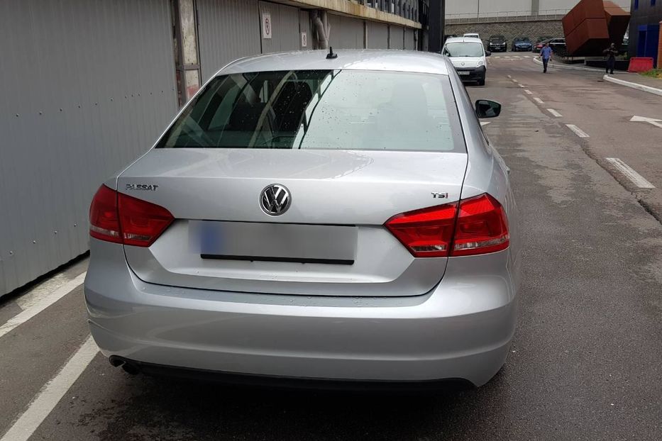 Продам Volkswagen Passat B7 2015 года в Киеве