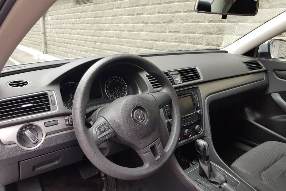 Продам Volkswagen Passat B7 2015 года в Киеве