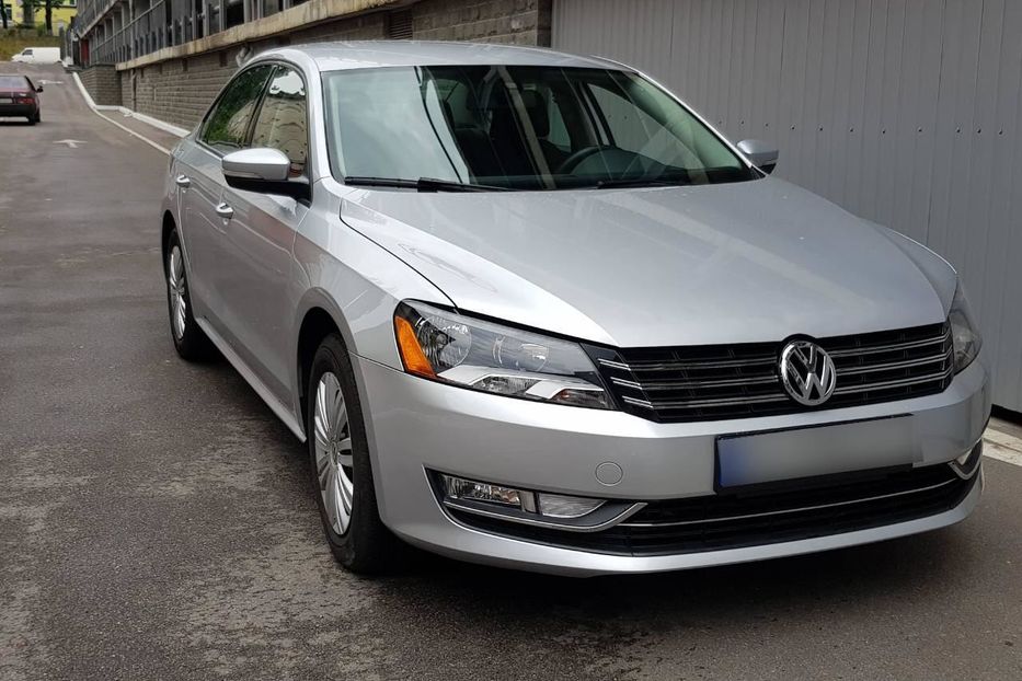 Продам Volkswagen Passat B7 2015 года в Киеве