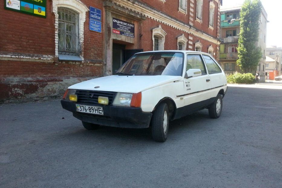 Продам ЗАЗ 1102 Таврия 1993 года в г. Павлоград, Днепропетровская область