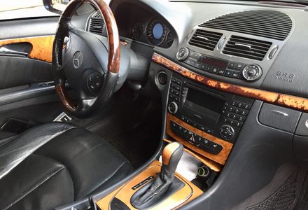Продам Mercedes-Benz E-Class 2003 года в Киеве