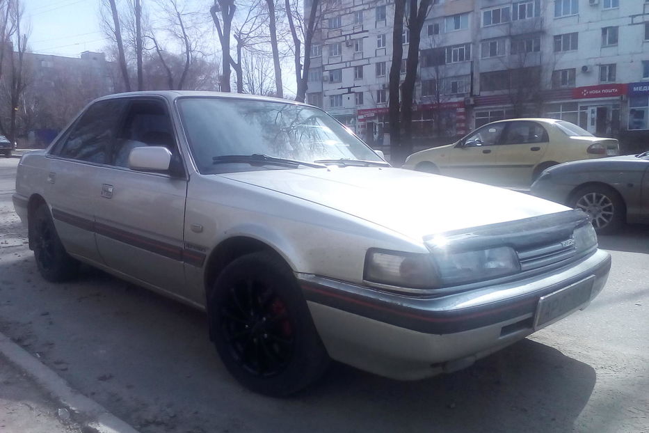 Продам Mazda 626 Седан 1987 года в Запорожье