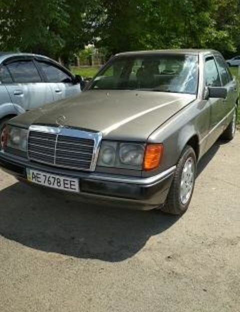 Продам Mercedes-Benz E-Class 124 1992 года в г. Кривой Рог, Днепропетровская область