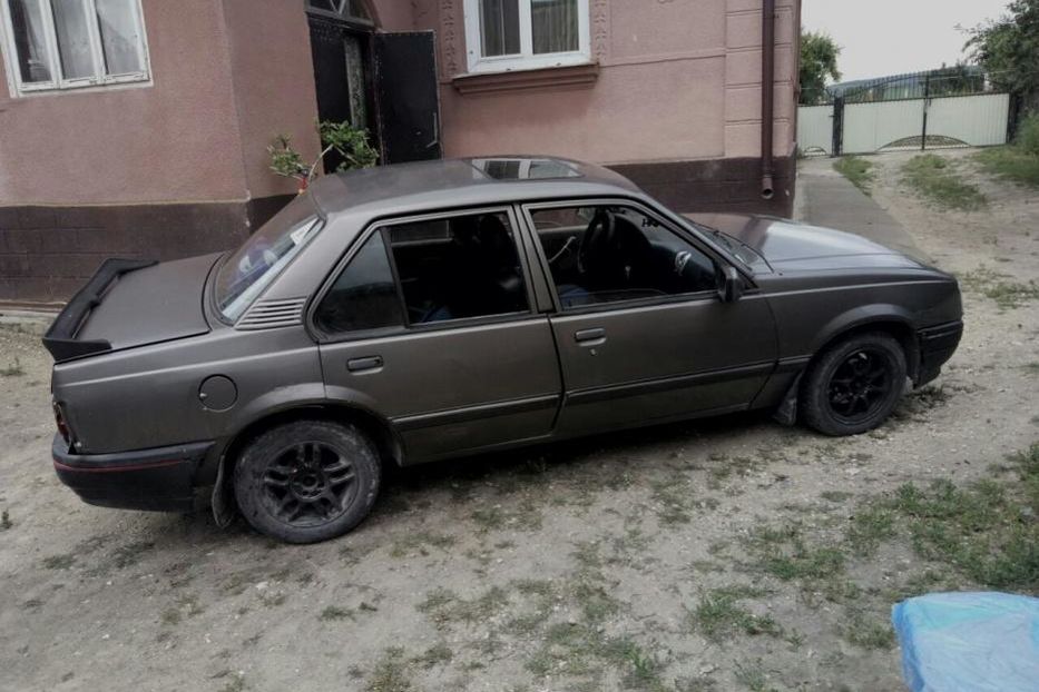 Продам Opel Ascona 1988 года в г. Кременец, Тернопольская область